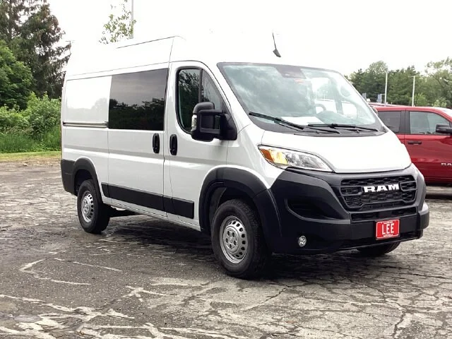 New 2026 Bright White Clearcoat Ram PROMASTER 1500 TRADESMAN CARGO VAN HIGH ROOF 136