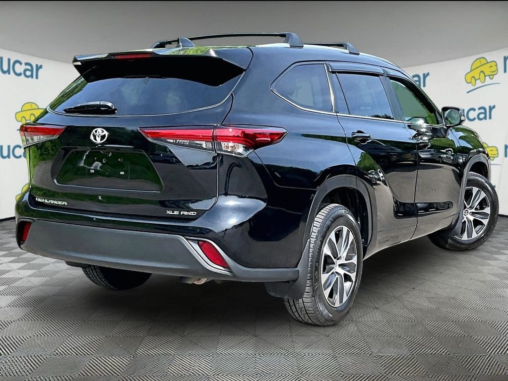 Used 2023 Black Toyota XLE image 6