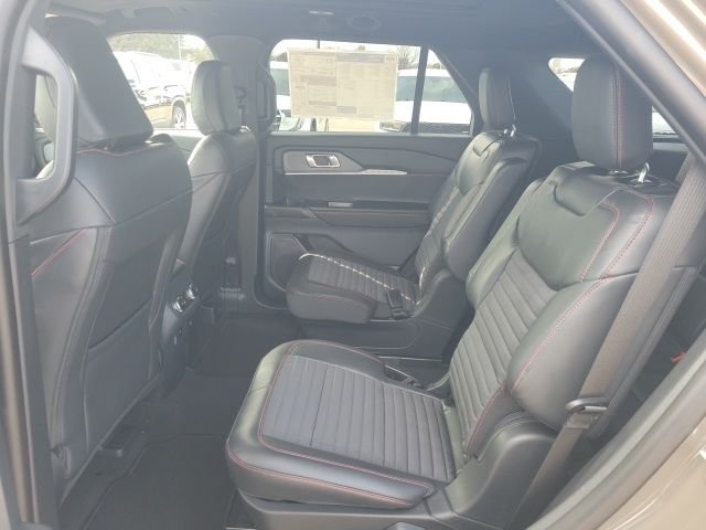 2026 Ford Explorer ST-Line - Photo 21