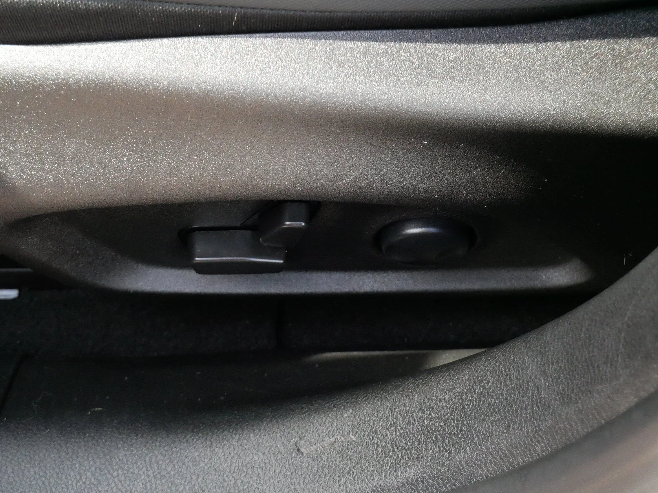 Used 2022 Sting-Gray Clearcoat Jeep Altitude image 20