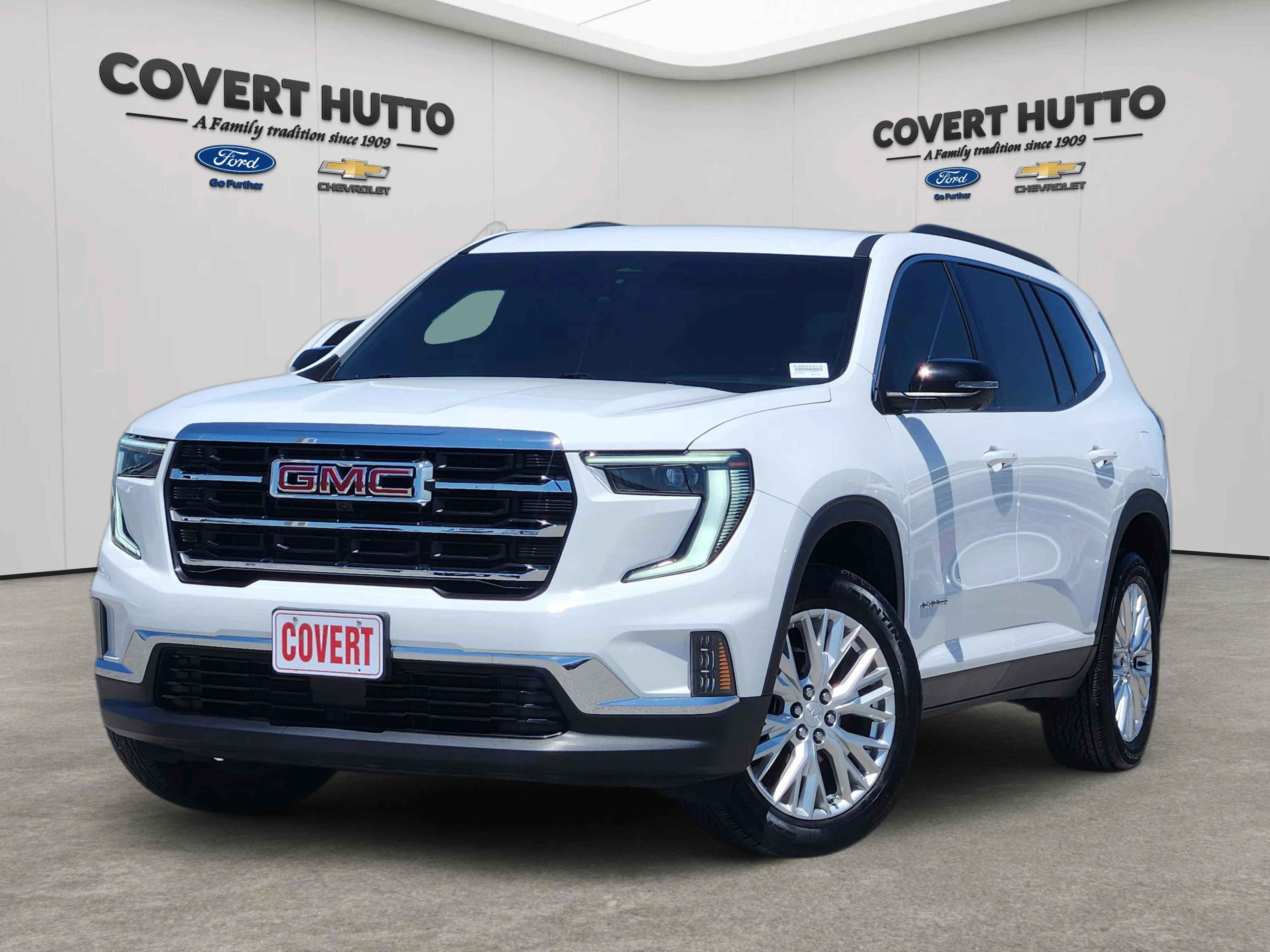 Used 2024 Summit White GMC Elevation image 1