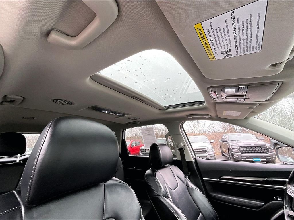 Used 2023 Glacial White Pearl Kia S image 22