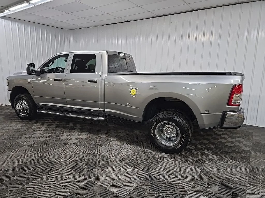 Used 2024 Silver Ram Tradesman image 4