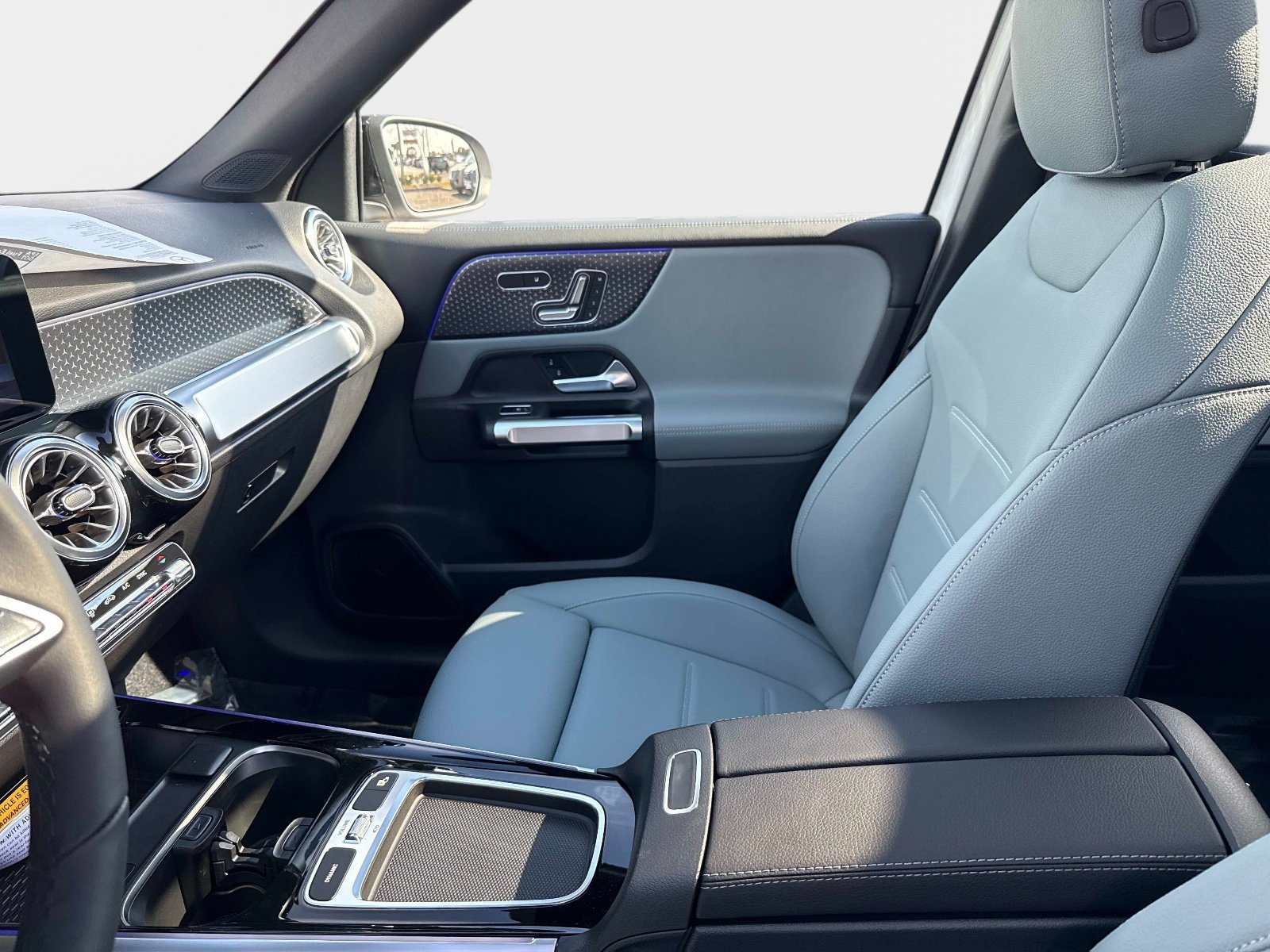 New 2026 Polar White Mercedes-Benz 250 SUV image 23