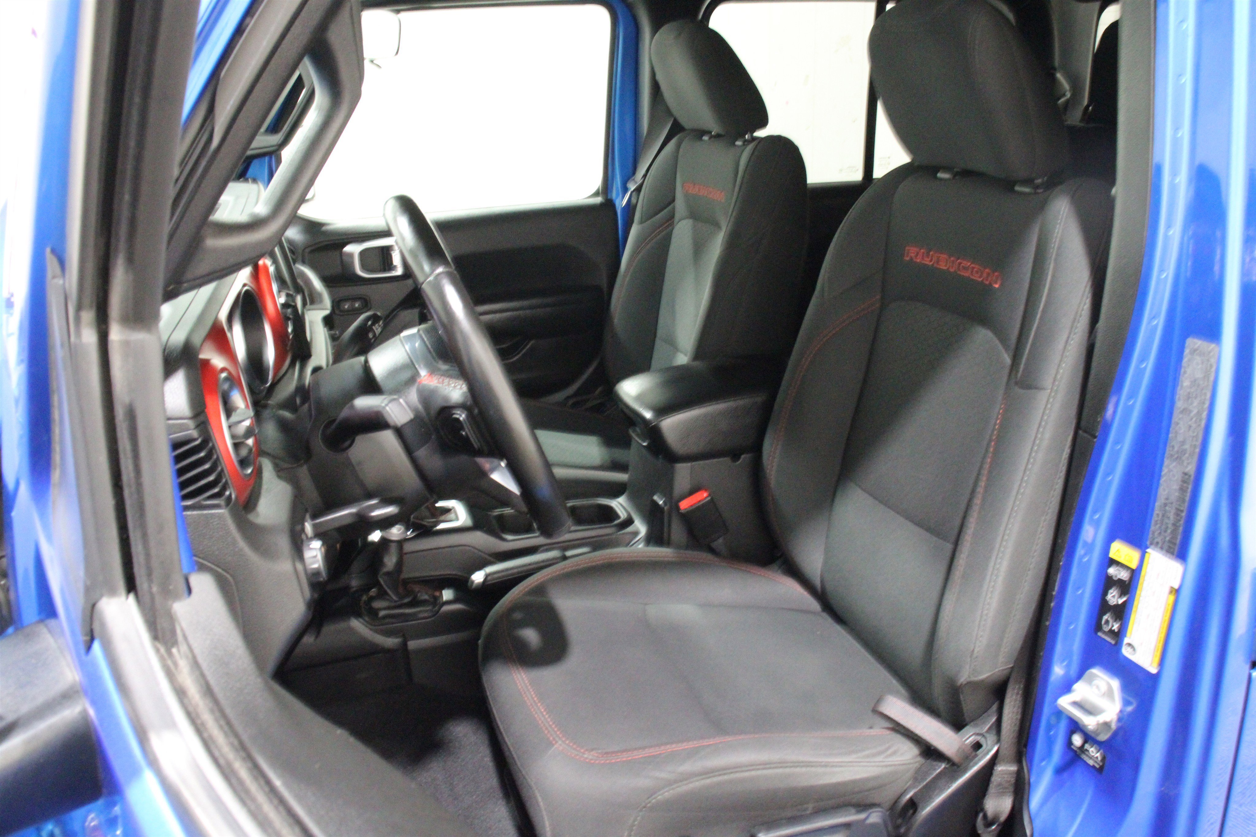 Used 2021 Hydro Blue Pearlcoat Jeep Rubicon image 5