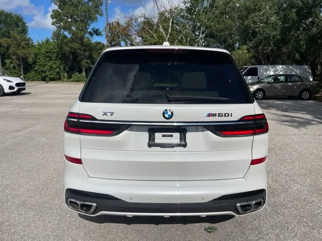 Used 2025 Mineral White Metallic BMW M60i image 3