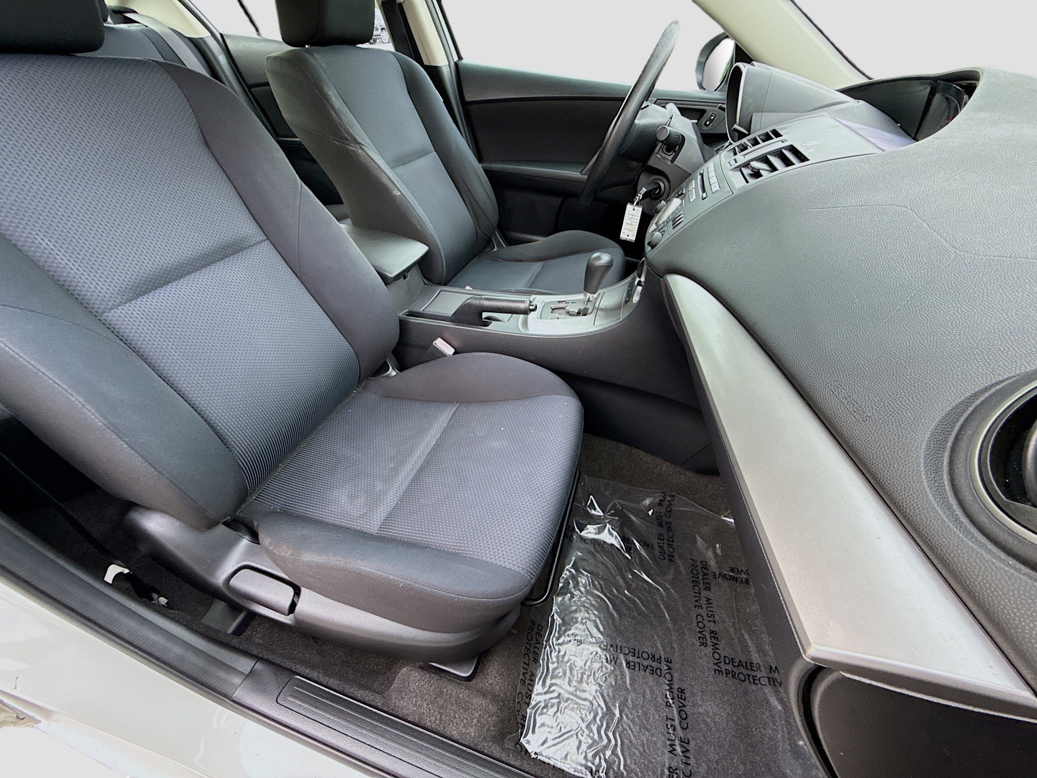 Used 2011 Crystal White Pearl Mica Mazda i Touring image 26