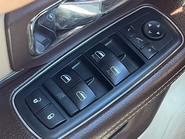 Used 2018 White Ram Laramie image 22