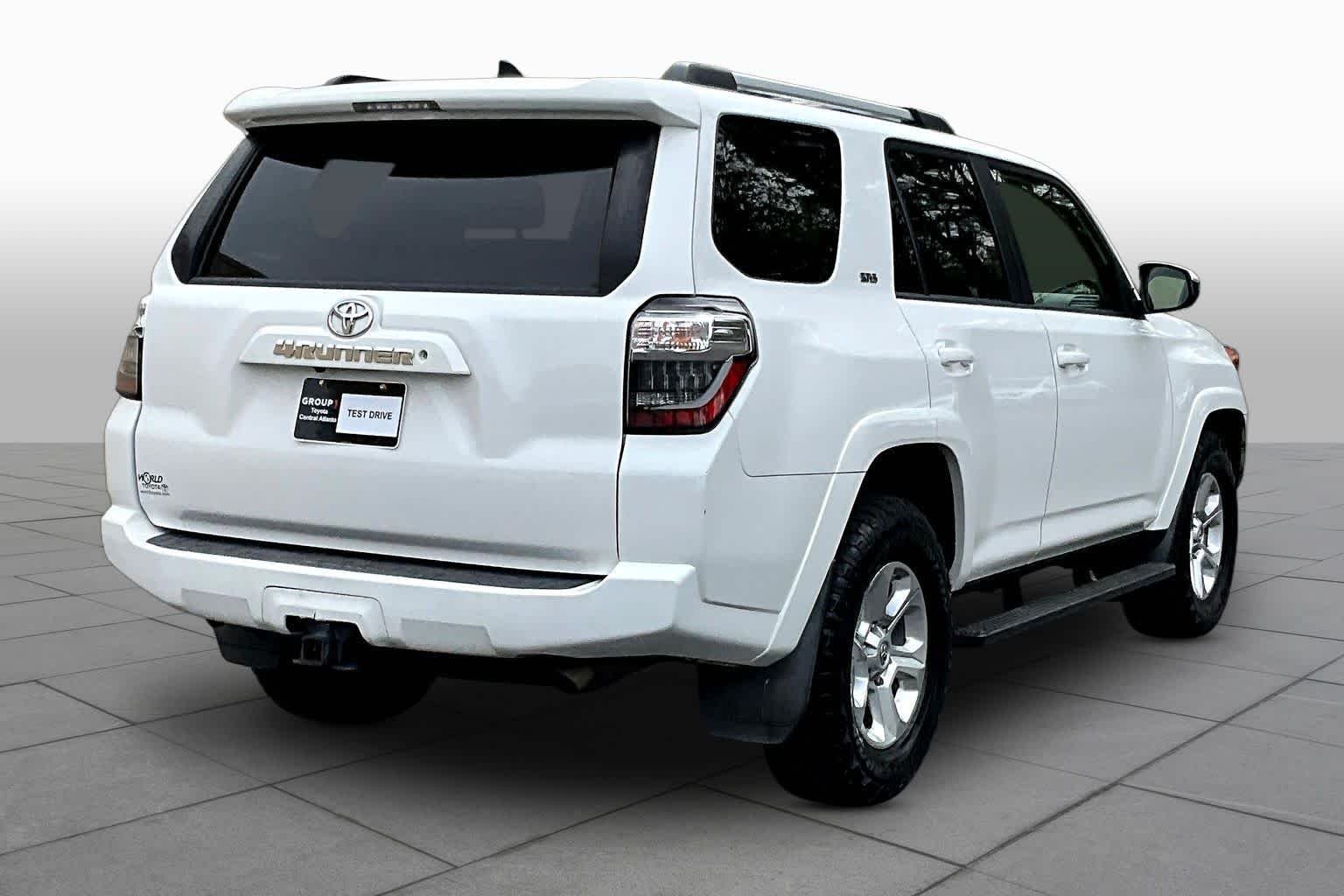 Used 2019 Super White Toyota SR5 image 13