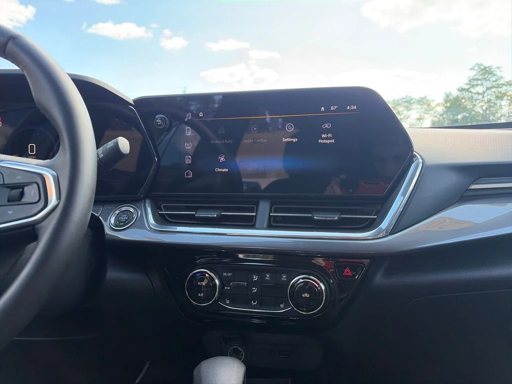 2025 Chevrolet Trax Activ - Photo 19