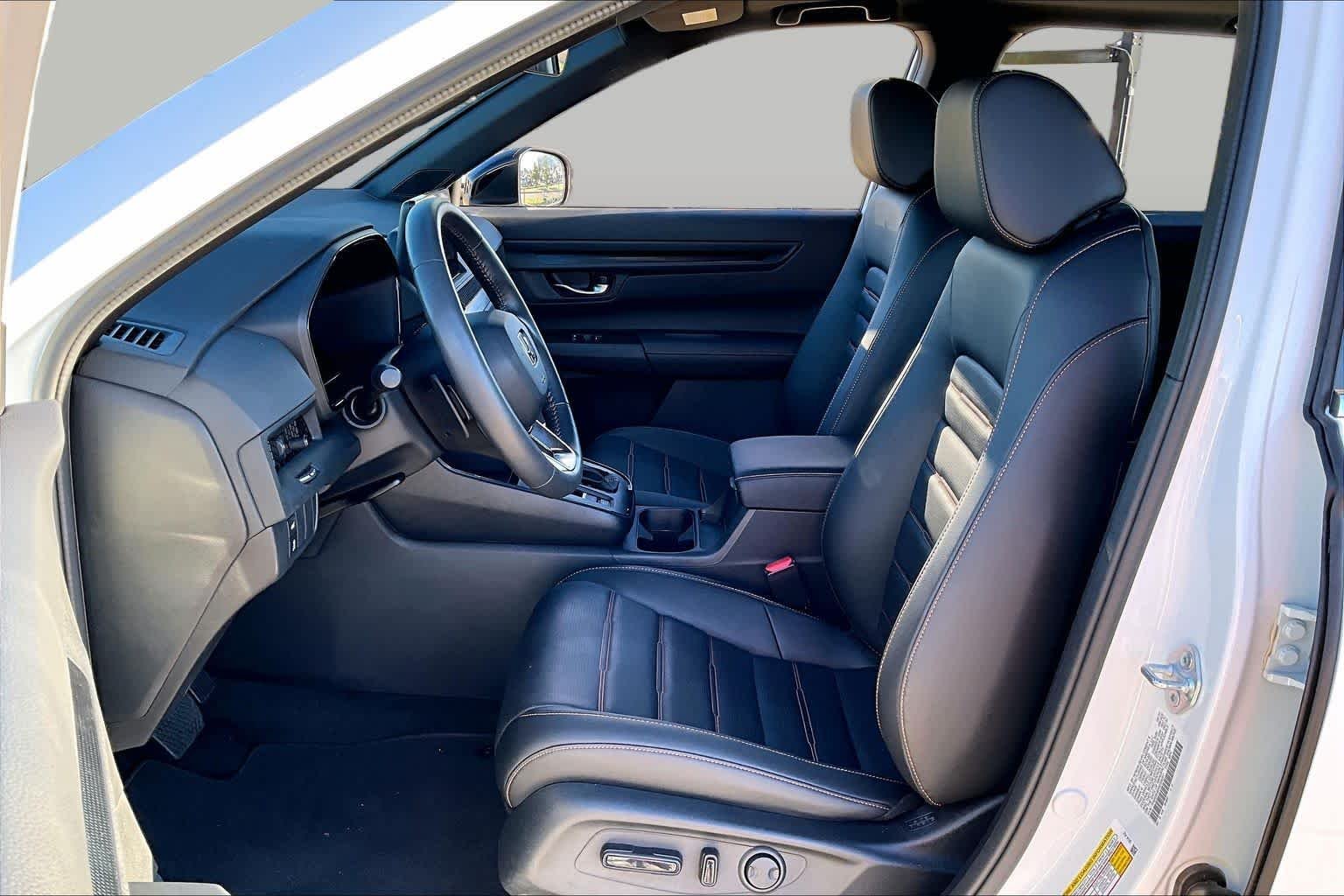Used 2024 Platinum White Pearl Honda Sport-L image 8