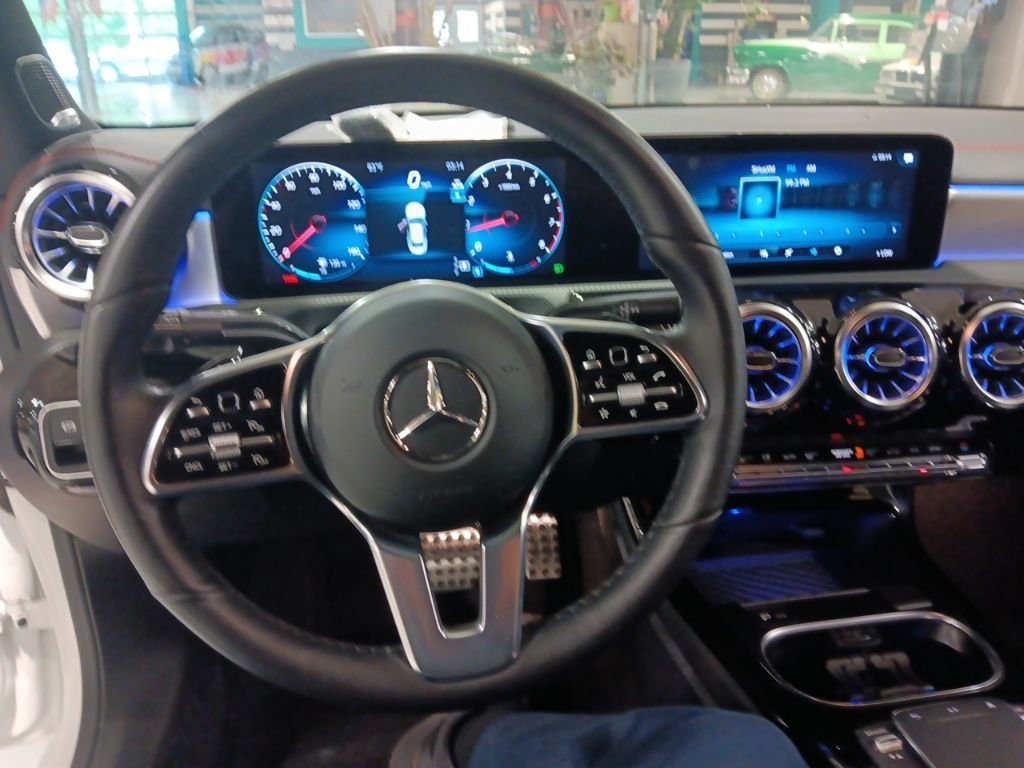 Certified Used 2023  Mercedes-Benz CLA 250 image 4