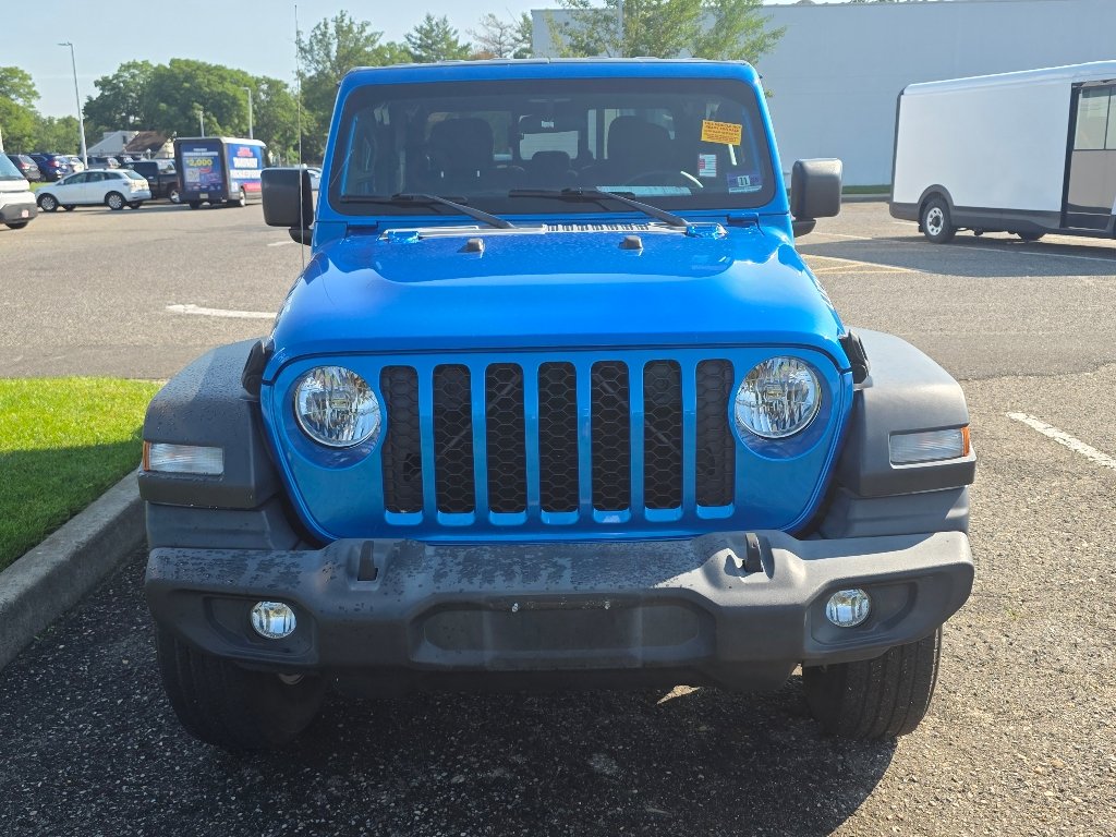 Used 2020 Hydro Blue Pearlcoat Jeep Sport image 2