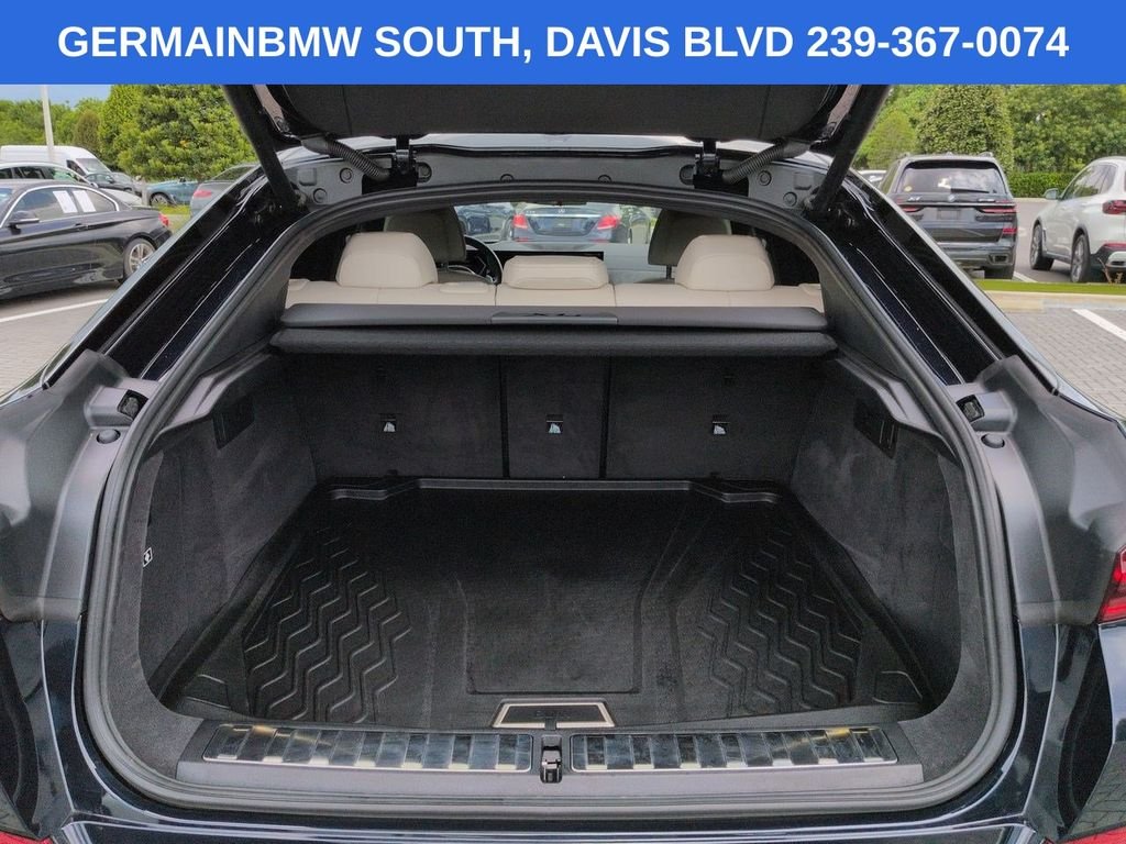Certified Used 2026 Carbon Black Metallic BMW xDrive40i image 15