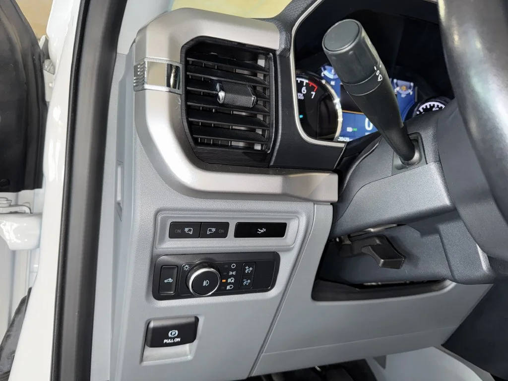 Used 2022 White Ford XLT image 23