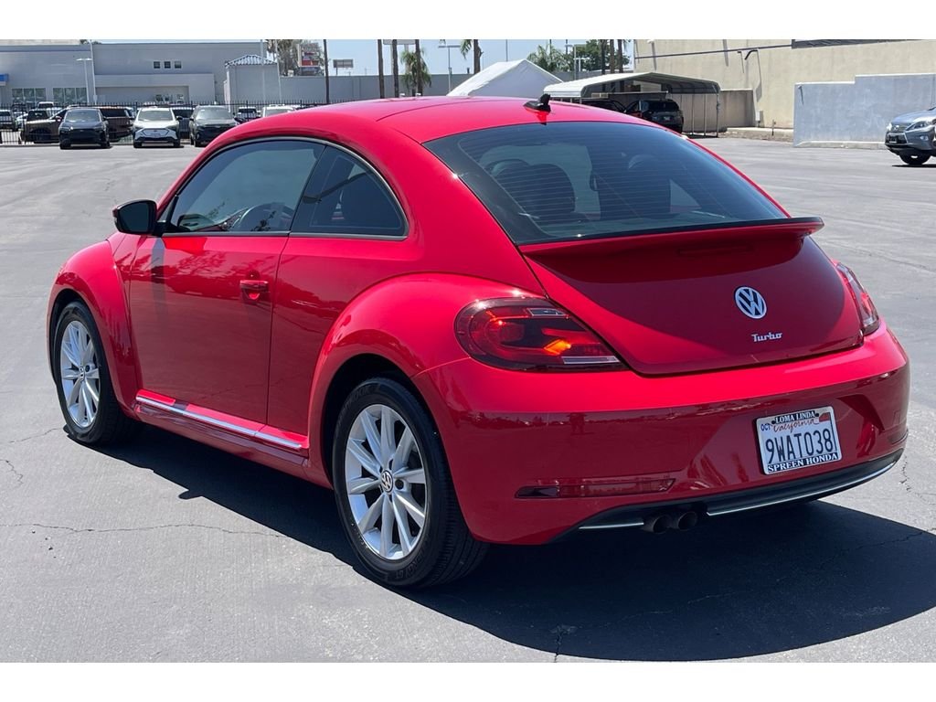 Used 2017 Tornado Red Volkswagen 1.8T SE image 3