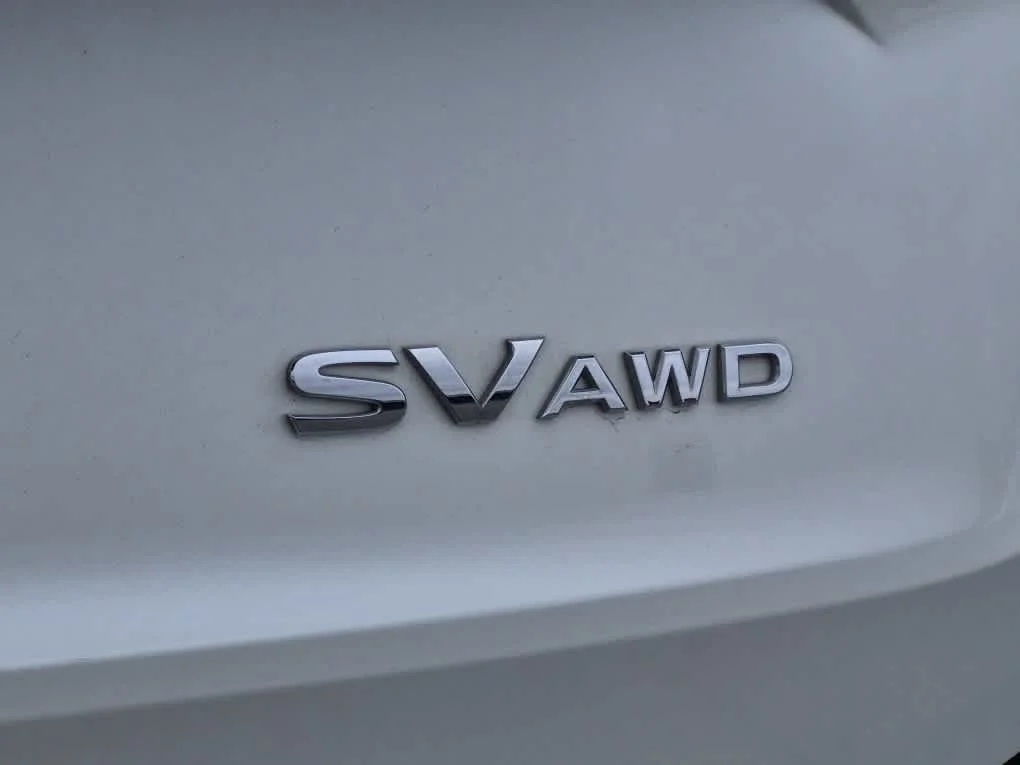 Certified Used 2023 Pearl White Tricoat Nissan SV image 21