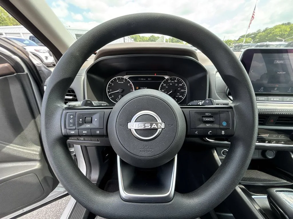 Used 2023 Silver Nissan SV image 11