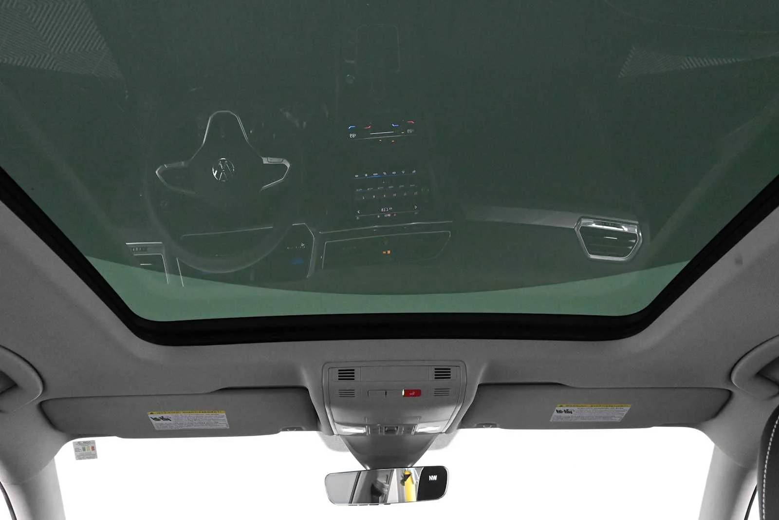 Certified Used 2022 Deep Black Pearl Volkswagen SE image 4