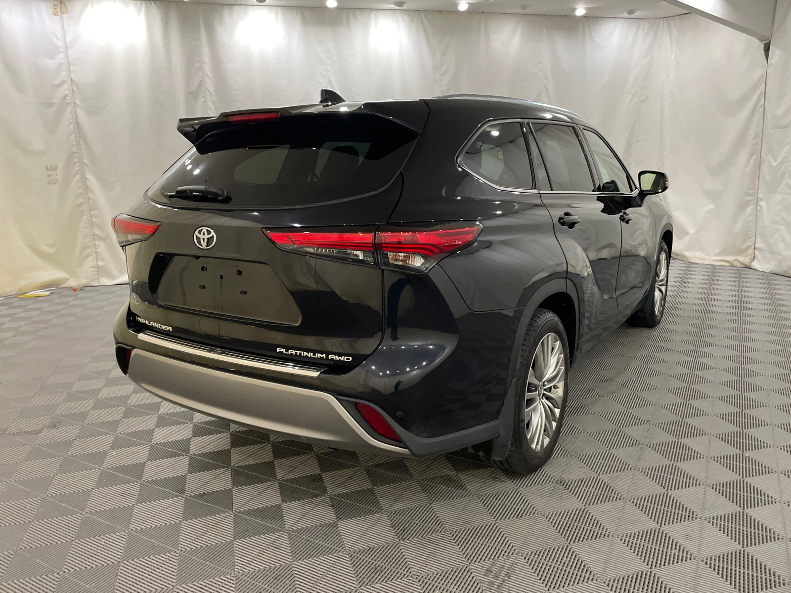 Used 2022 Midnight Black Metallic Toyota Platinum image 5