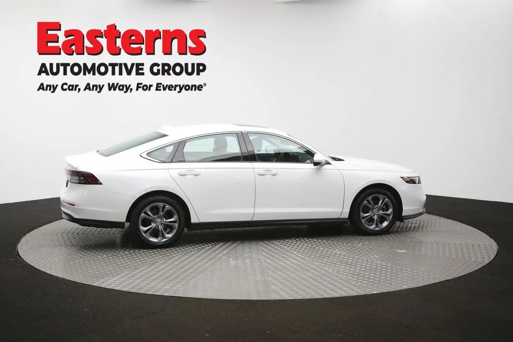 Used 2023 White Honda EX image 46