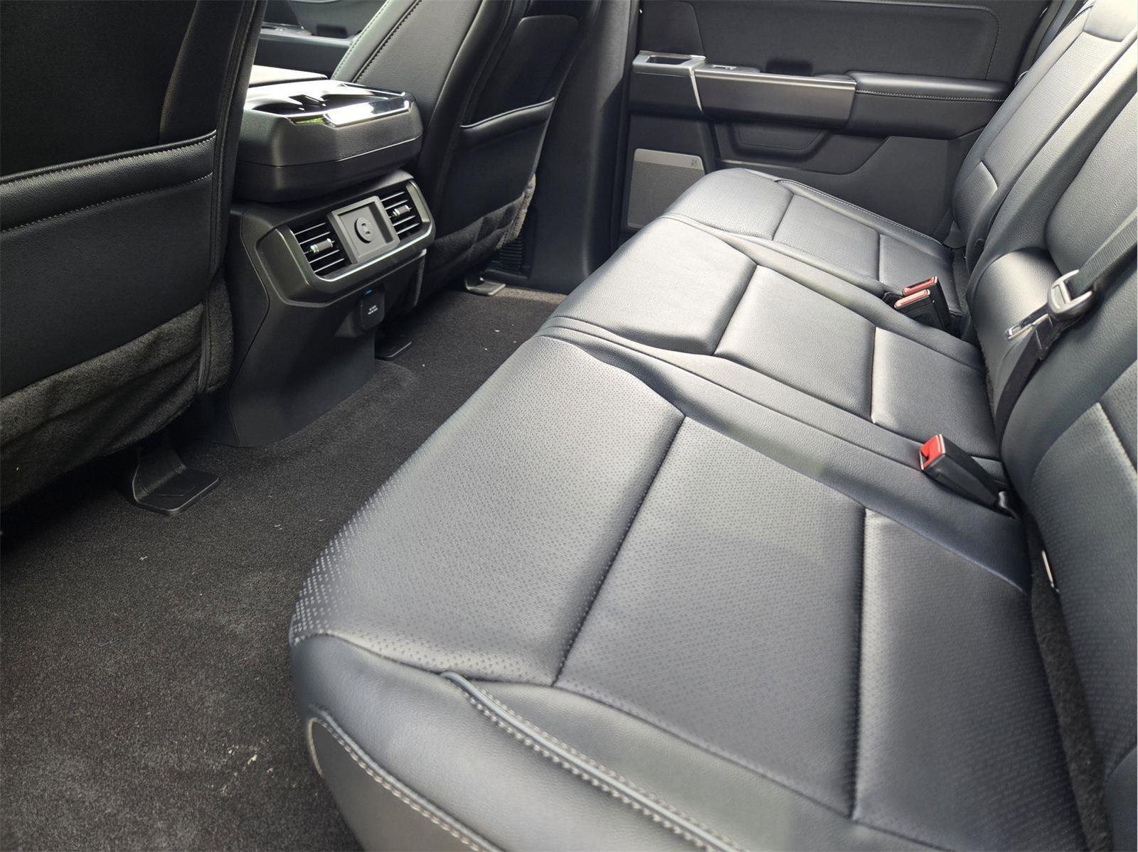 New 2026 Agate Black Metallic Ford Lariat® image 19