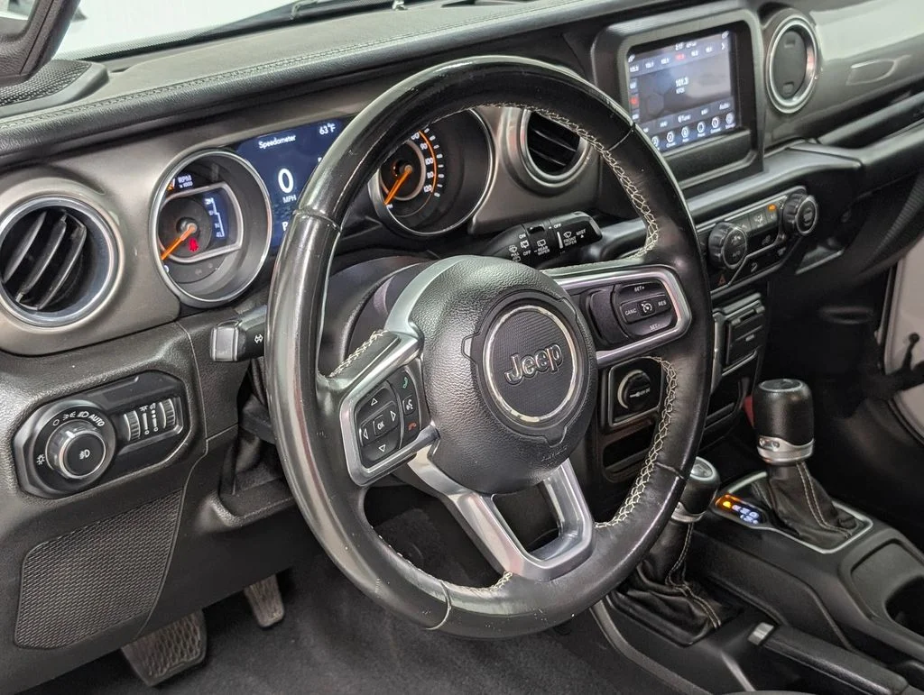 Certified Used 2019 Bright White Clearcoat Jeep Unlimited Sahara image 8