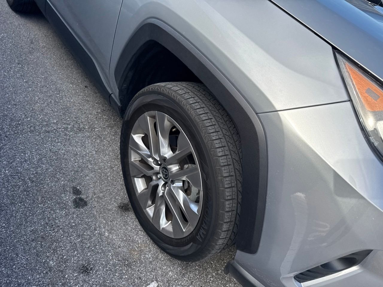 Used 2020 Silver Toyota Limited image 4