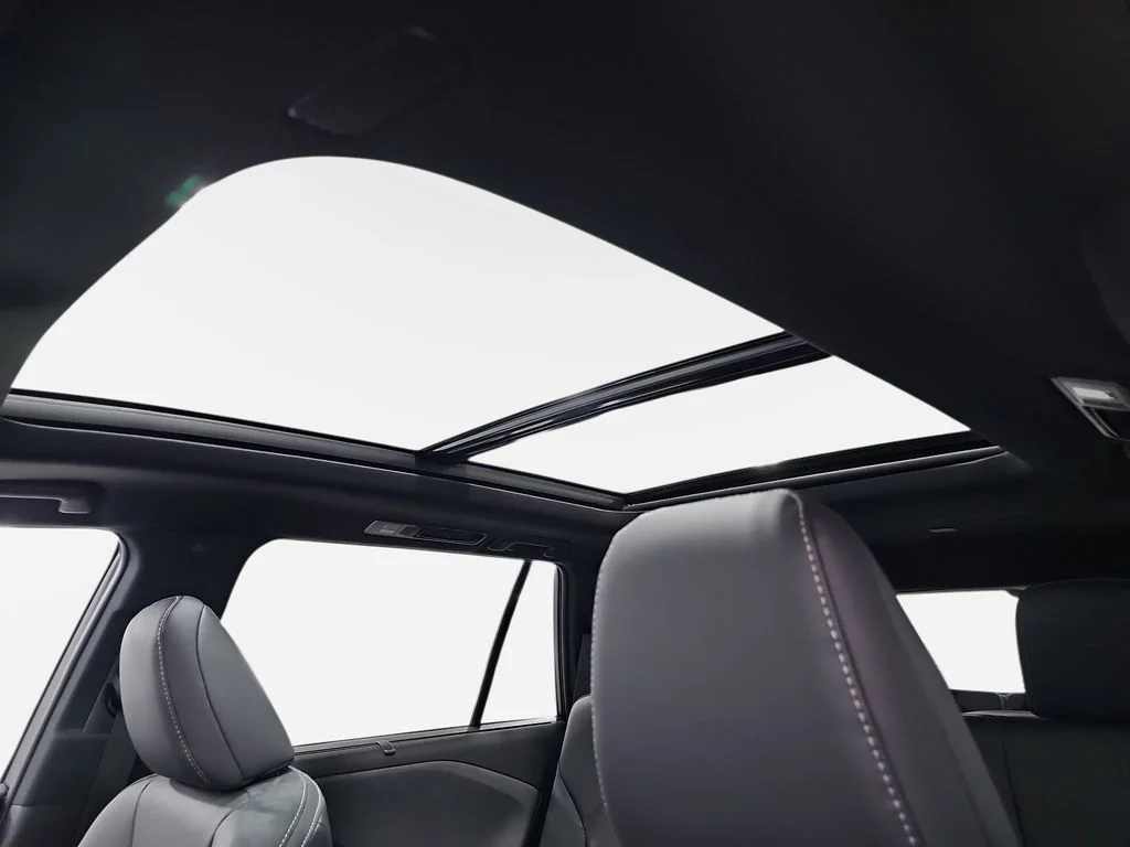 New 2026  Lexus 550h+ Luxury image 28