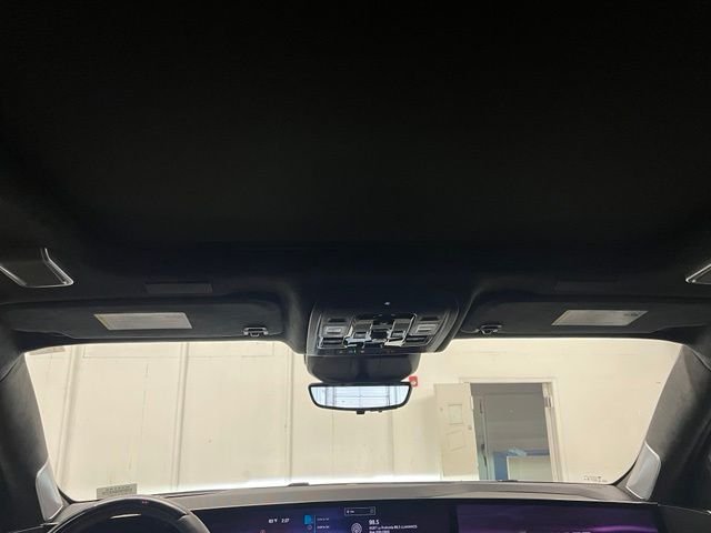 Used 2025 White Cadillac Sport Platinum image 10