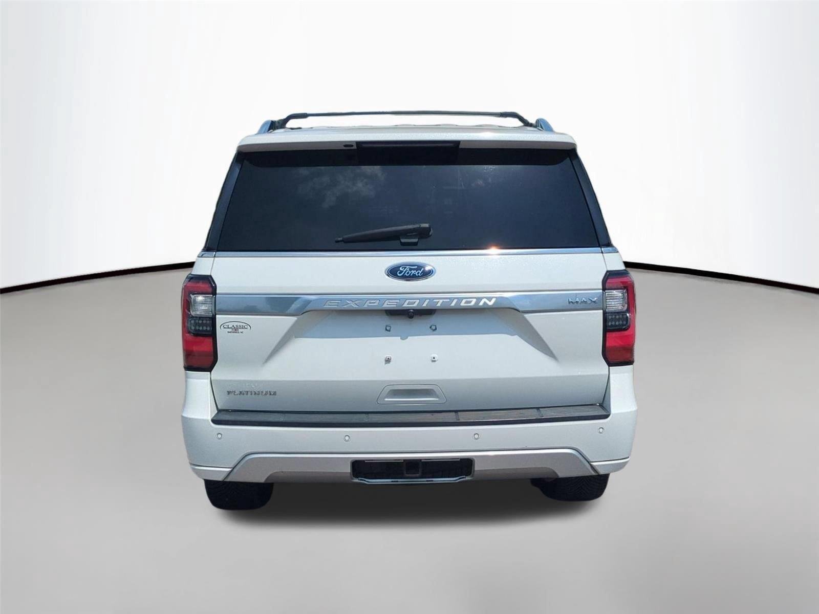 Used 2020 Star White Metallic Tri-Coat Ford Platinum image 4