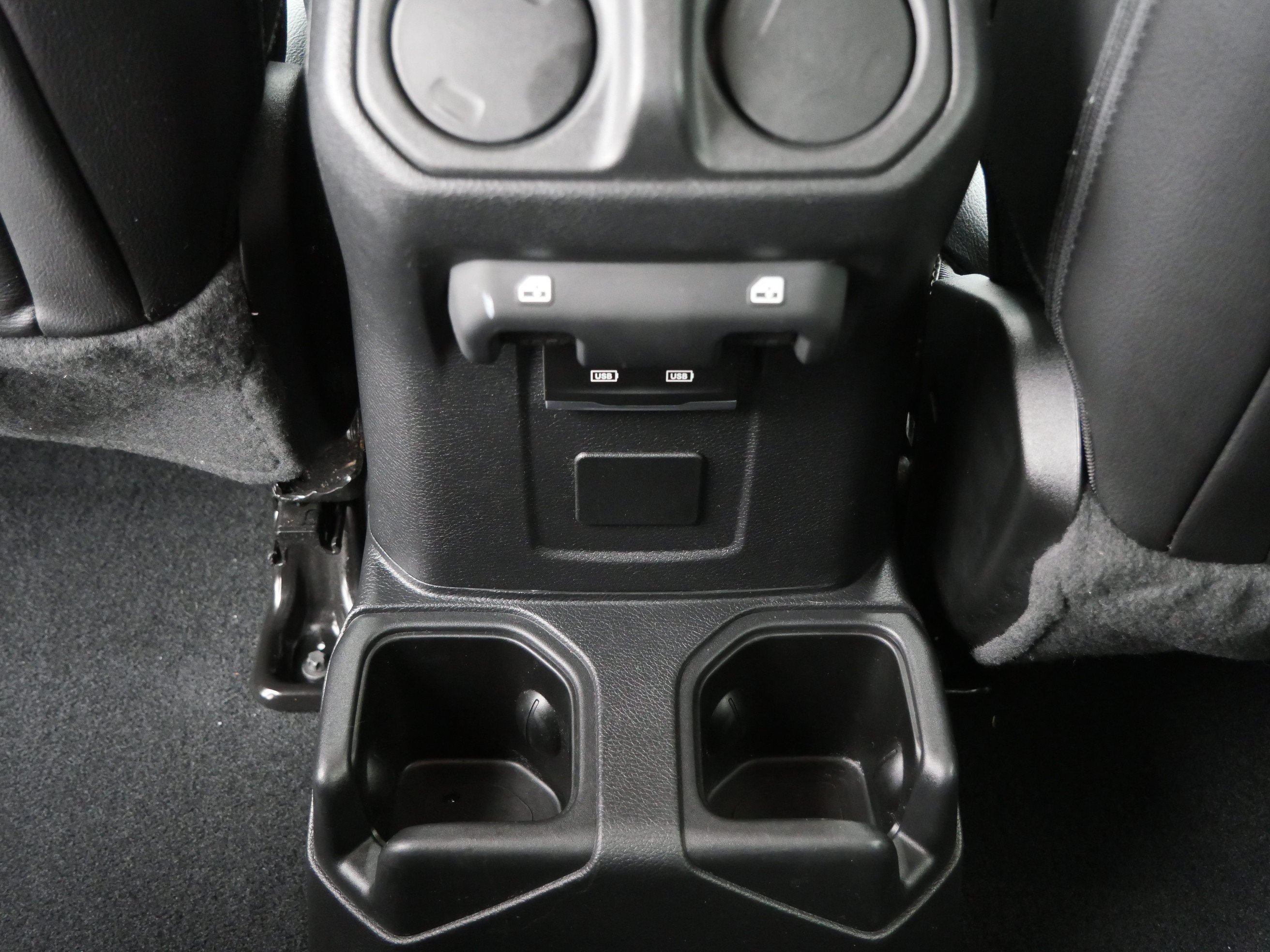 Used 2022 Bright White Clearcoat Jeep Overland image 15