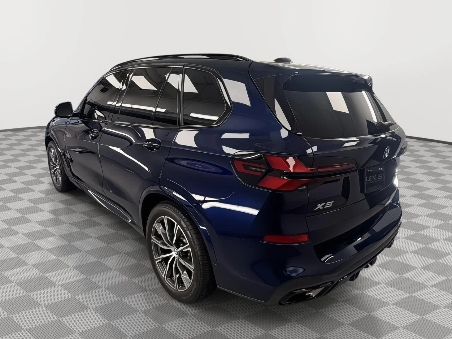 Used 2026 Tanzanite Blue II Metallic BMW xDrive40i image 4