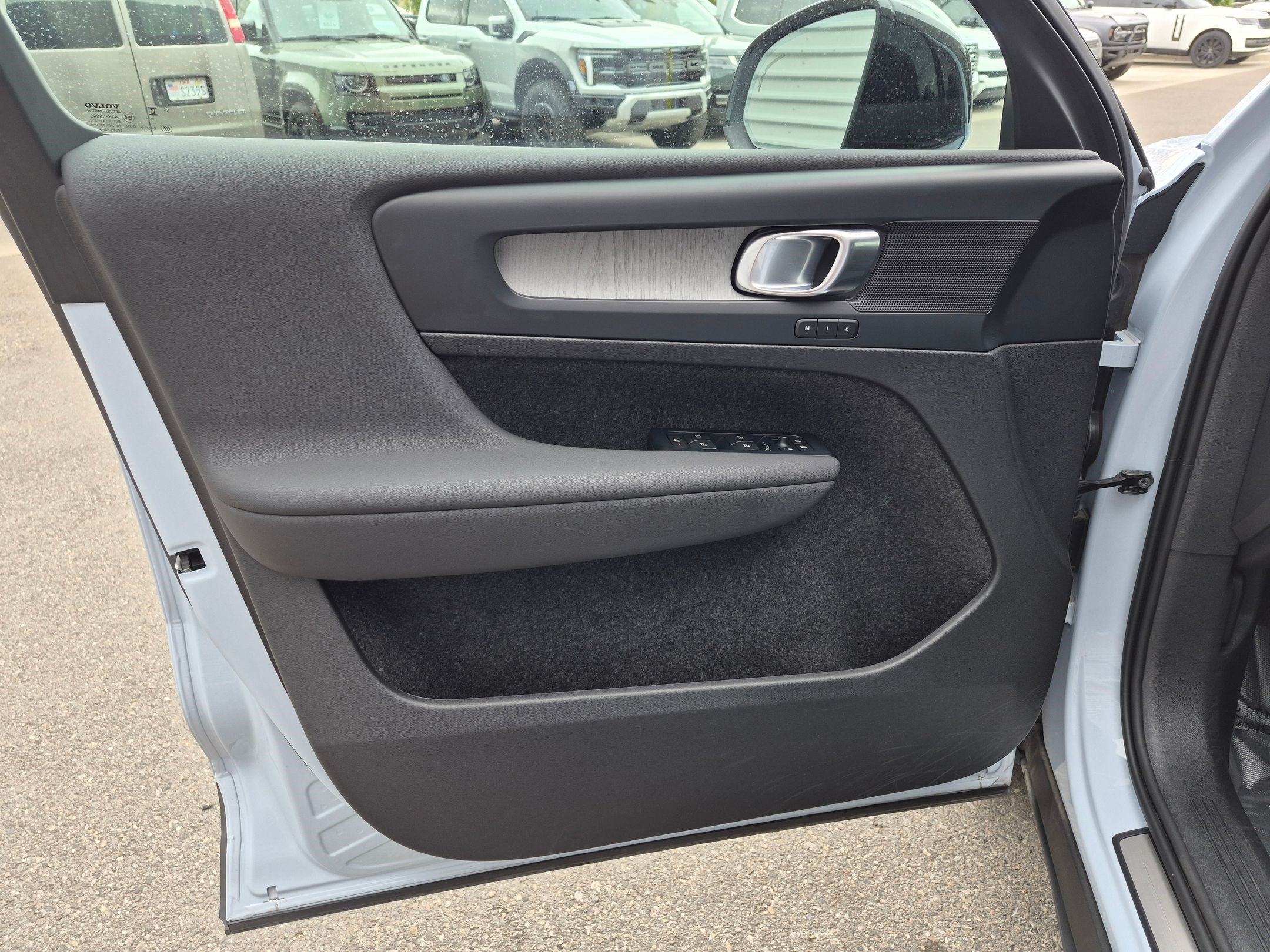 Certified Used 2026 Cloud Blue Volvo Plus image 12
