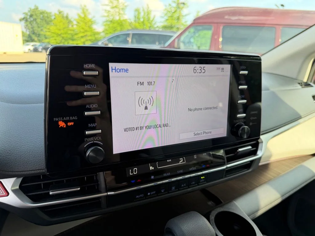 Used 2022 Brown Toyota LE image 17