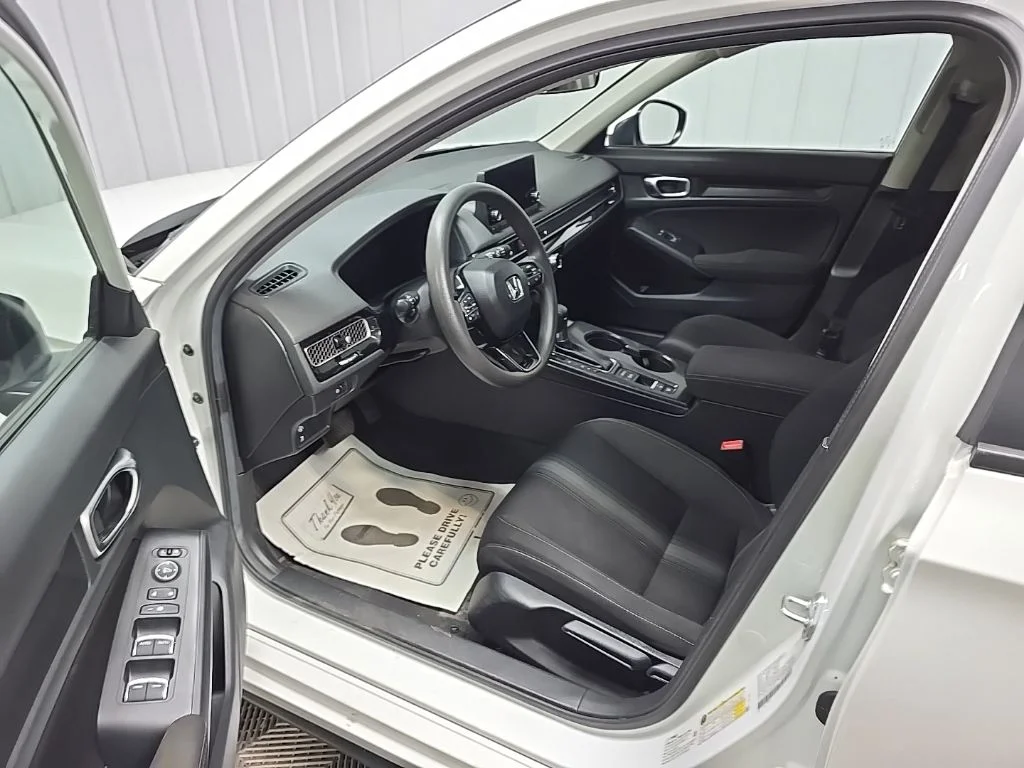 Used 2023 White Honda LX image 28