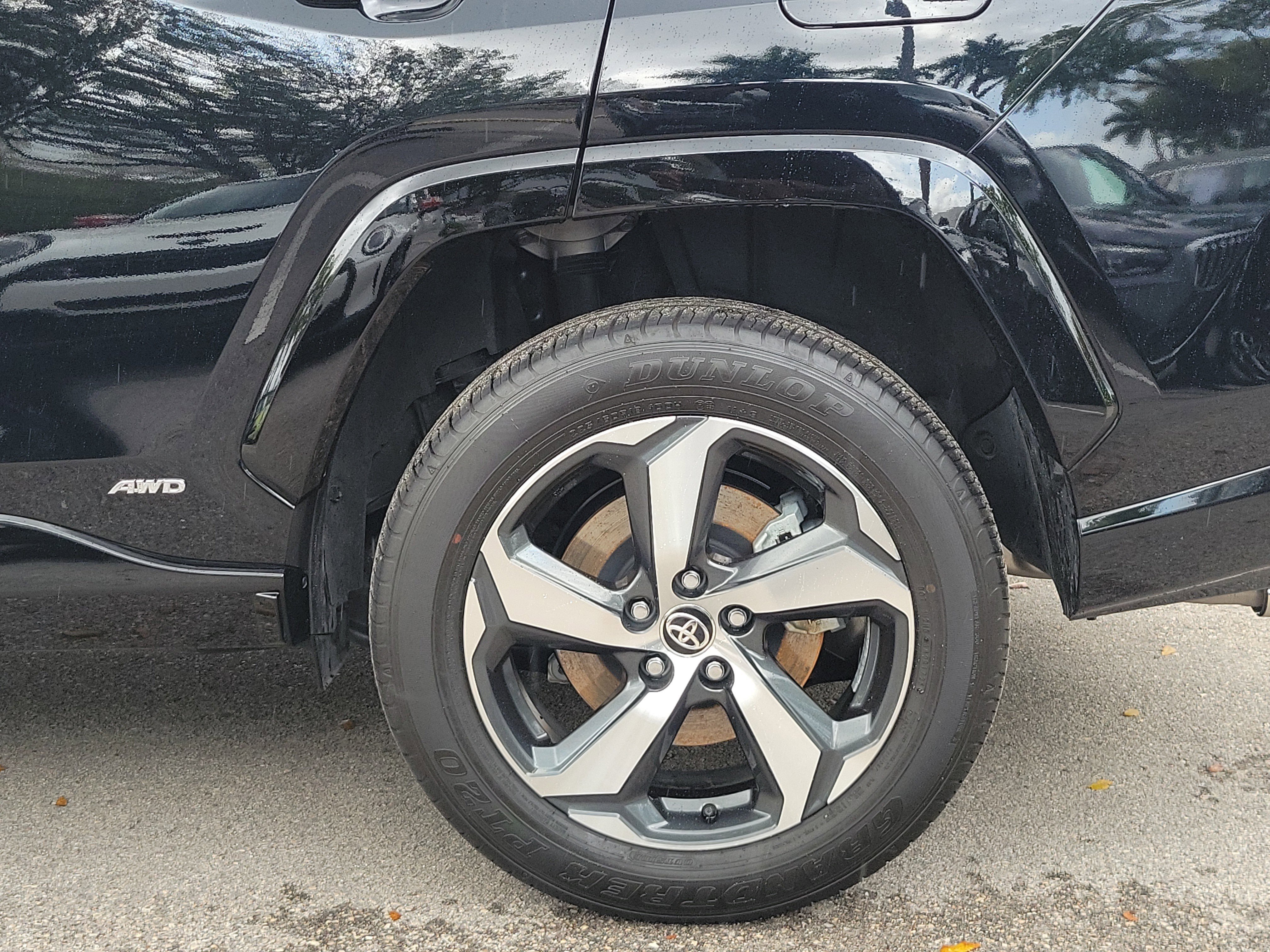 Used 2025 Midnight Black Metallic Toyota SE image 9