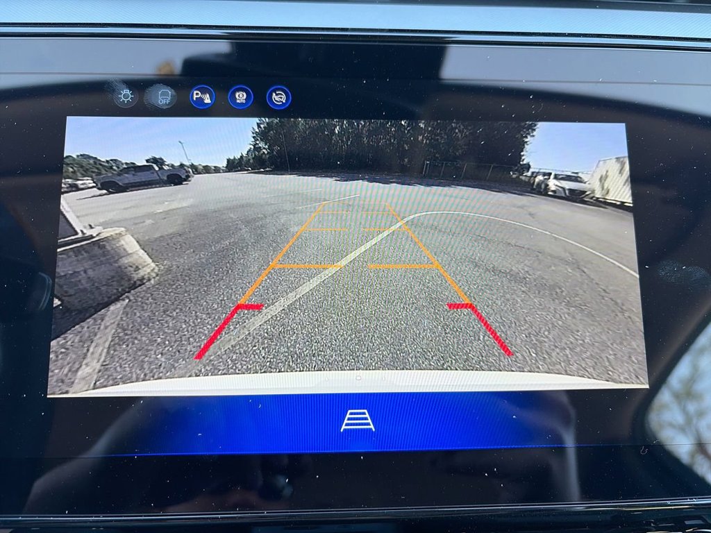 2027 Chevrolet Bolt LT - Photo 22