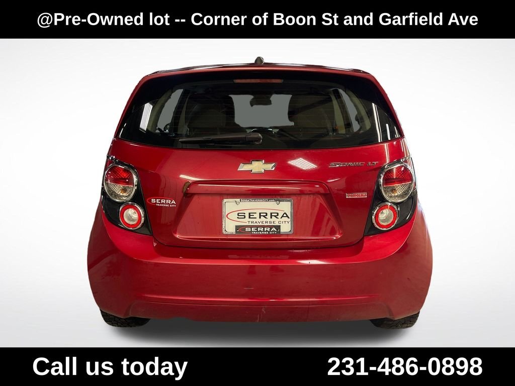 Used 2013 Red Chevrolet LT image 4