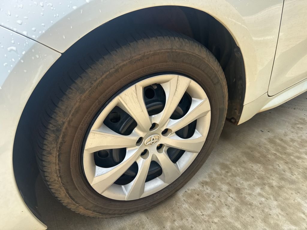 Used 2021 White Toyota LE image 11