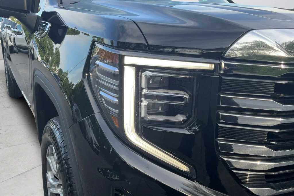 2025 GMC Sierra 1500 SLT - Photo 27