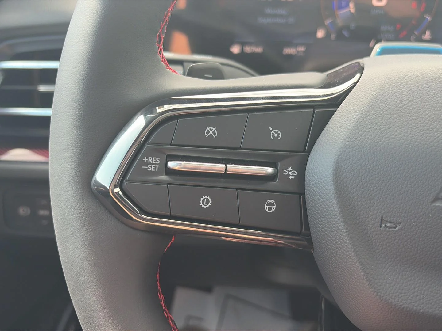 2027 Chevrolet Traverse RS - Photo 35
