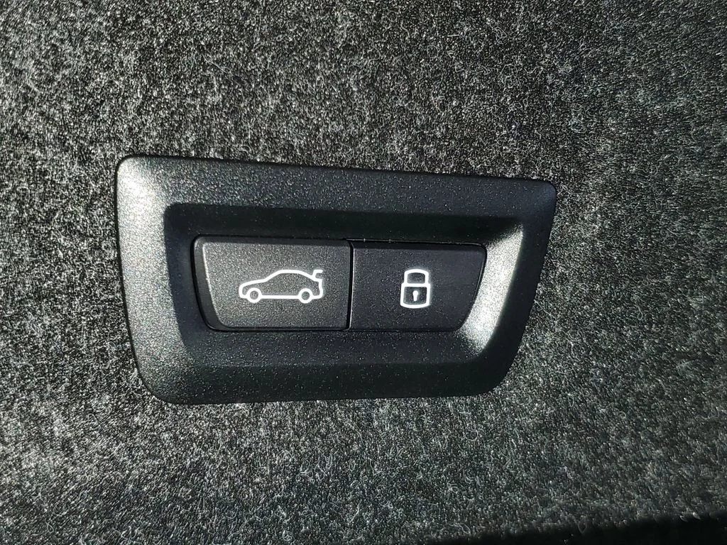 Used 2026 Black BMW 330i image 8