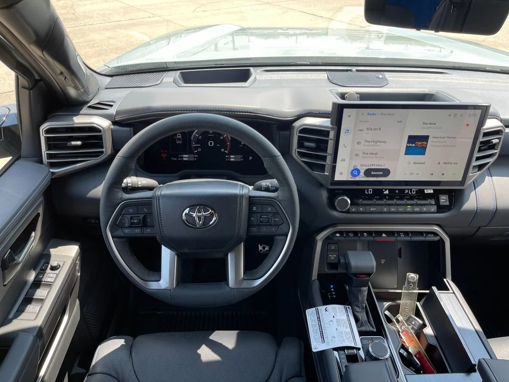 New 2026 Lunar Rock Toyota Platinum image 16
