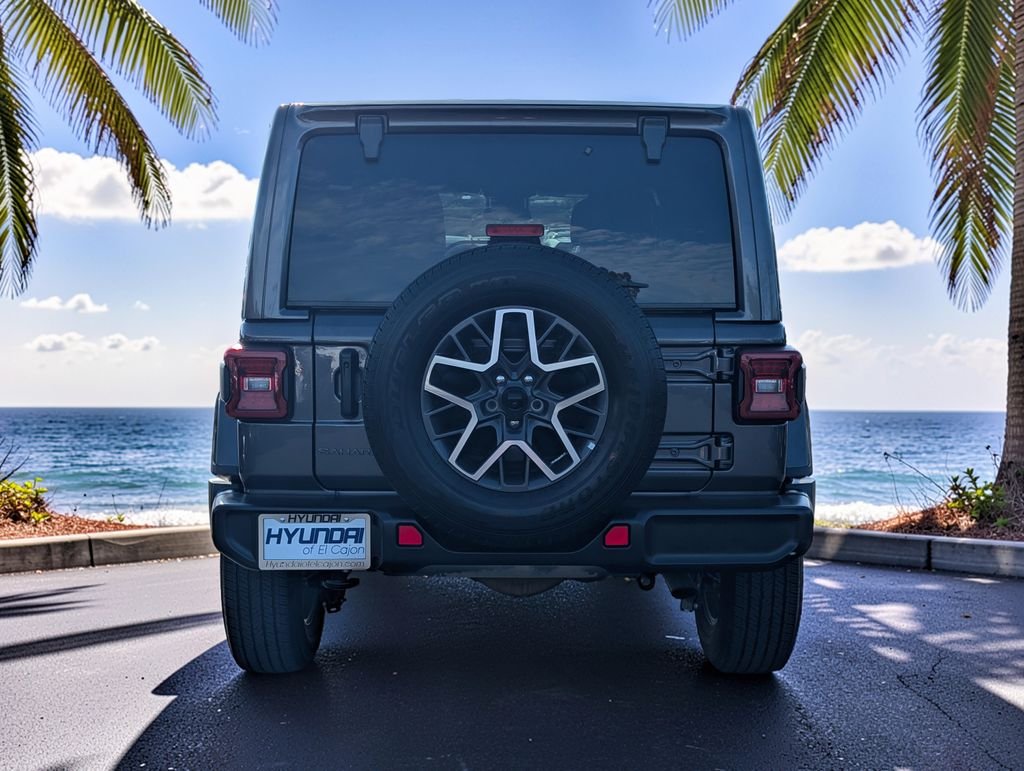 2025 Jeep Wrangler 4-Door Sahara - Photo 6