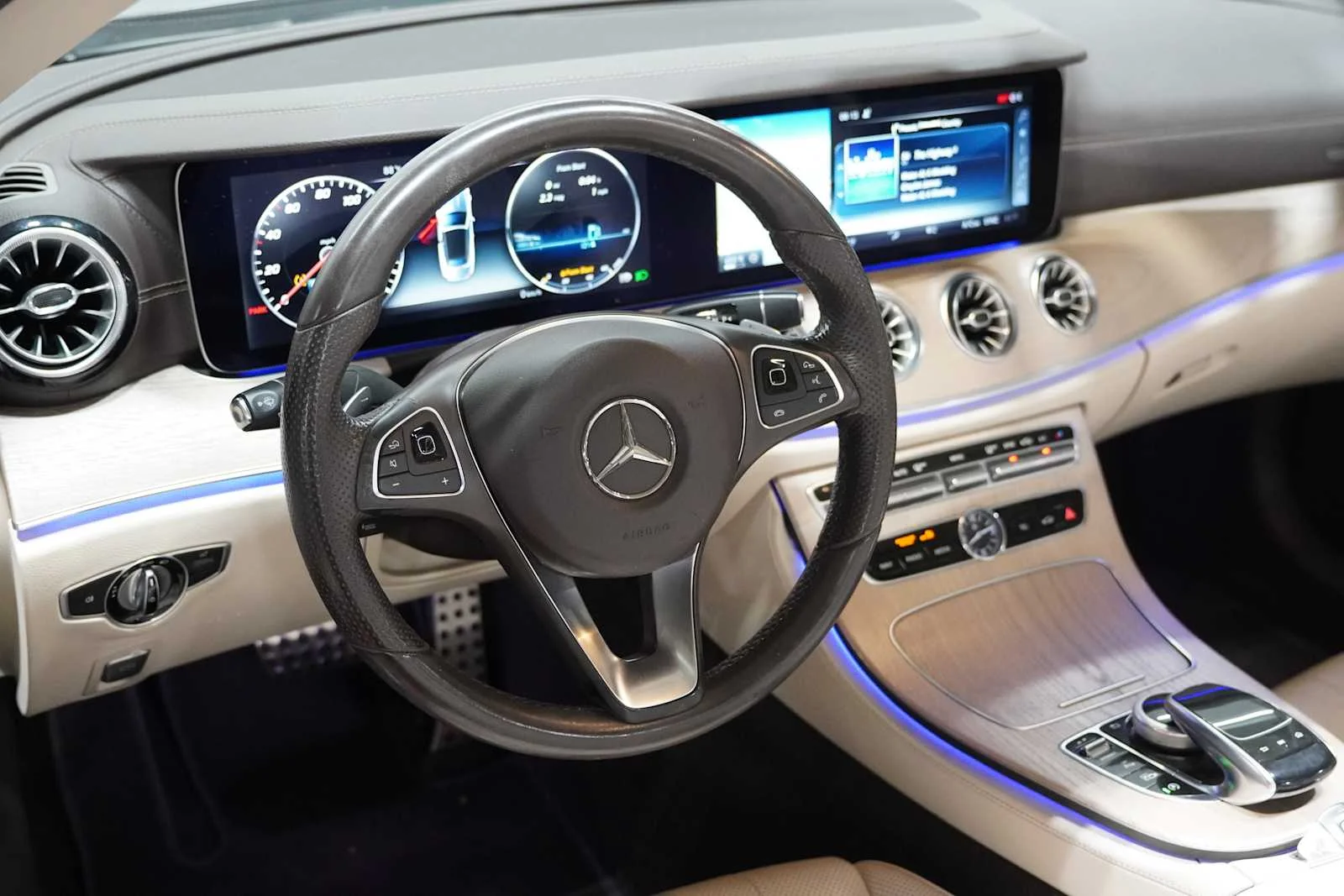 Used 2018 Emerald Green Metallic Mercedes-Benz E 400 image 10