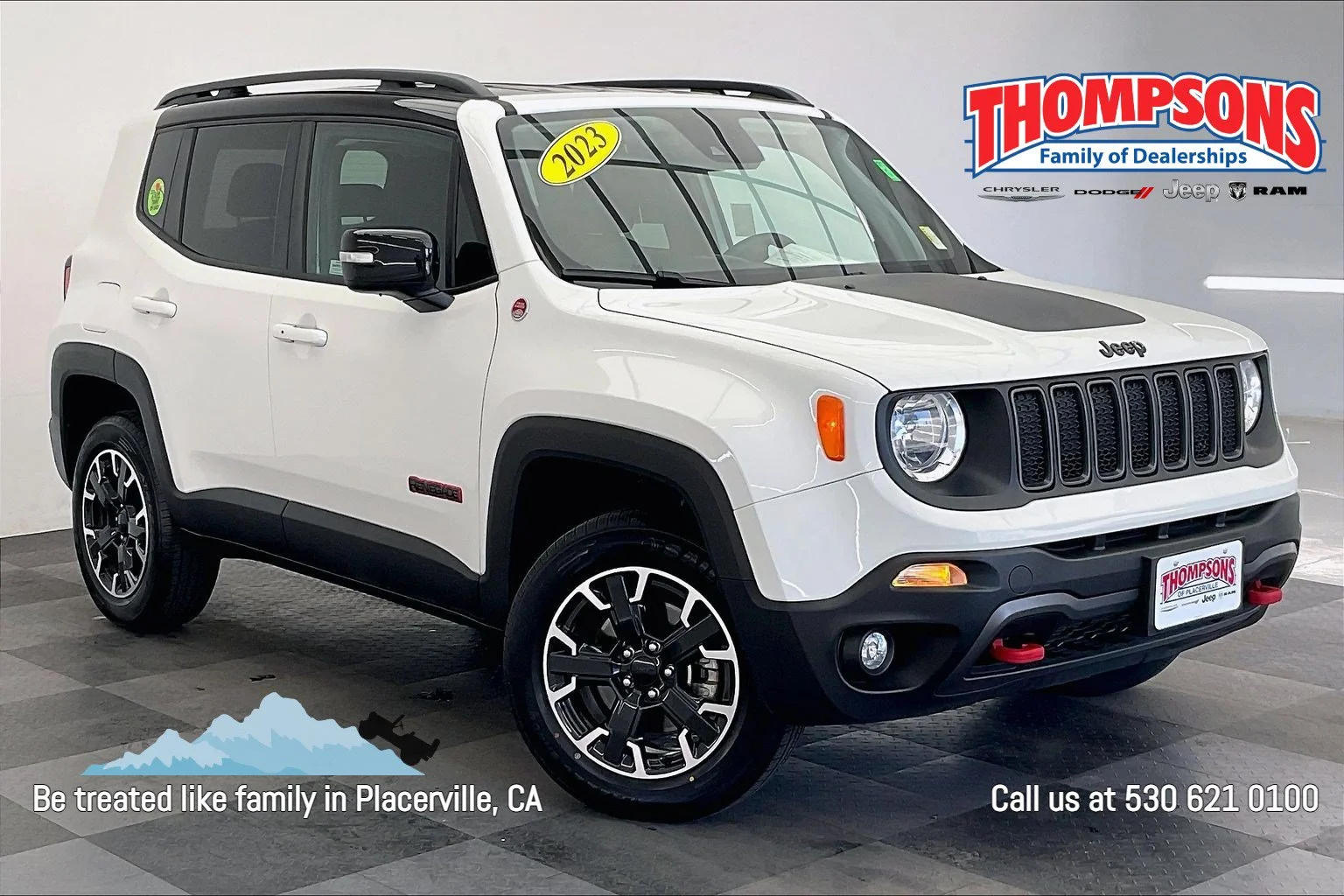 Used 2023 Alpine White Clearcoat Jeep Trailhawk image 1