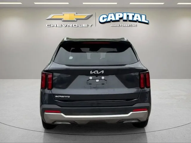 Used 2025 Gray Kia S image 5