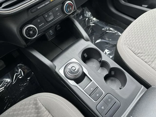 Used 2022 Blue Ford SE image 22