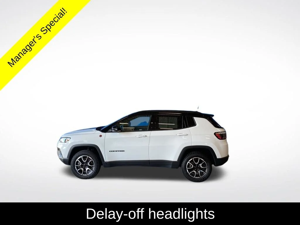 Used 2025 White Jeep Trailhawk image 16